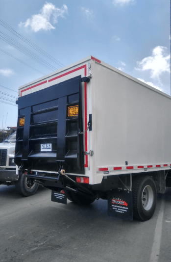NIKE COLOMBIANA | 4 criterios para elegir una plataforma hidráulica para sus flotas de camiones