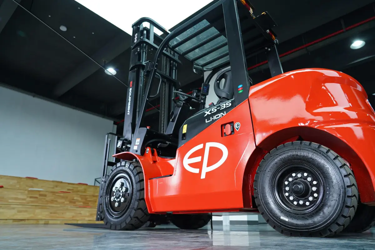 Qué es un montacargas